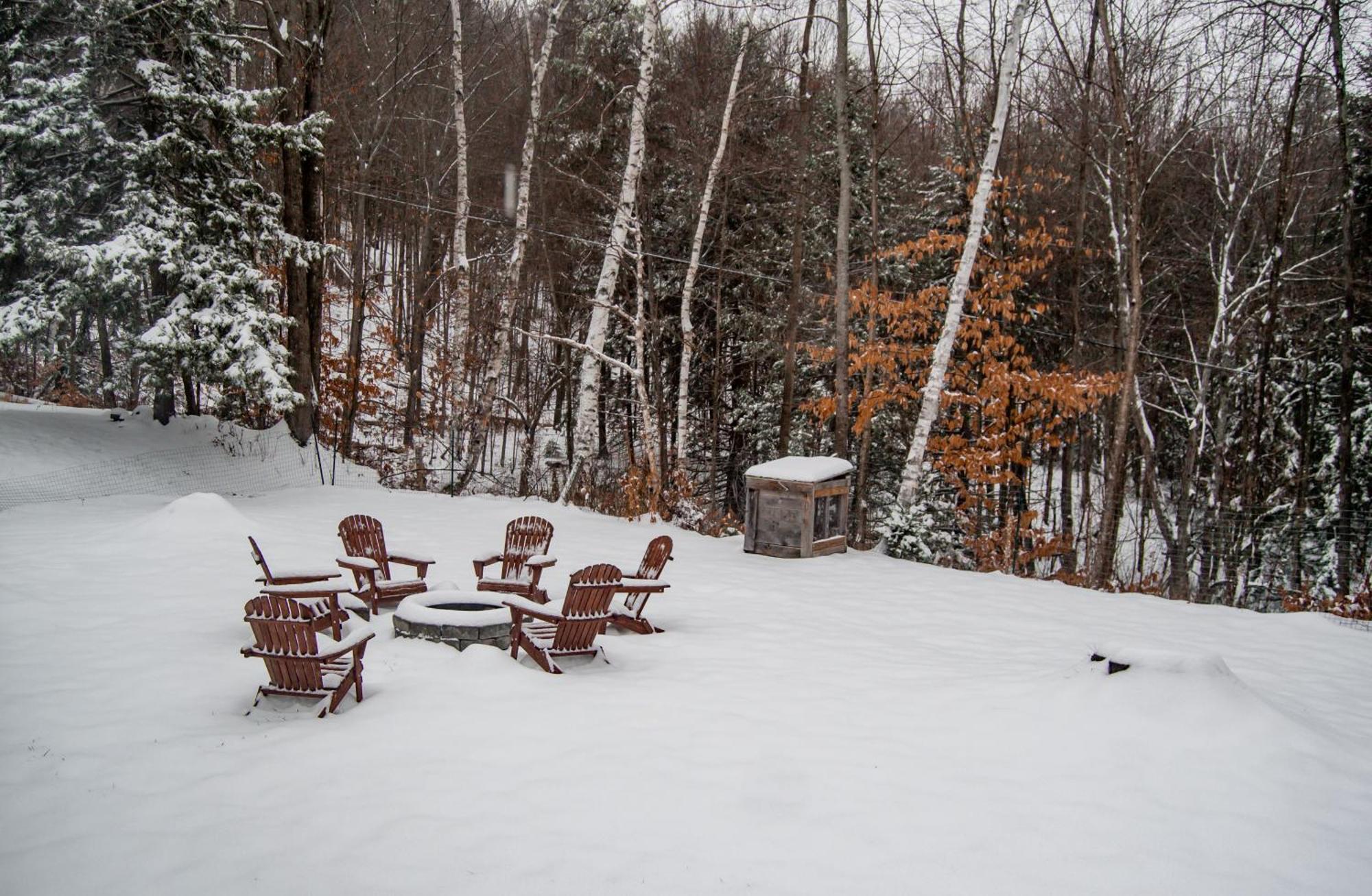 Birch House: Cozy Cabin 5 Min From Okemo Ludlow Luaran gambar