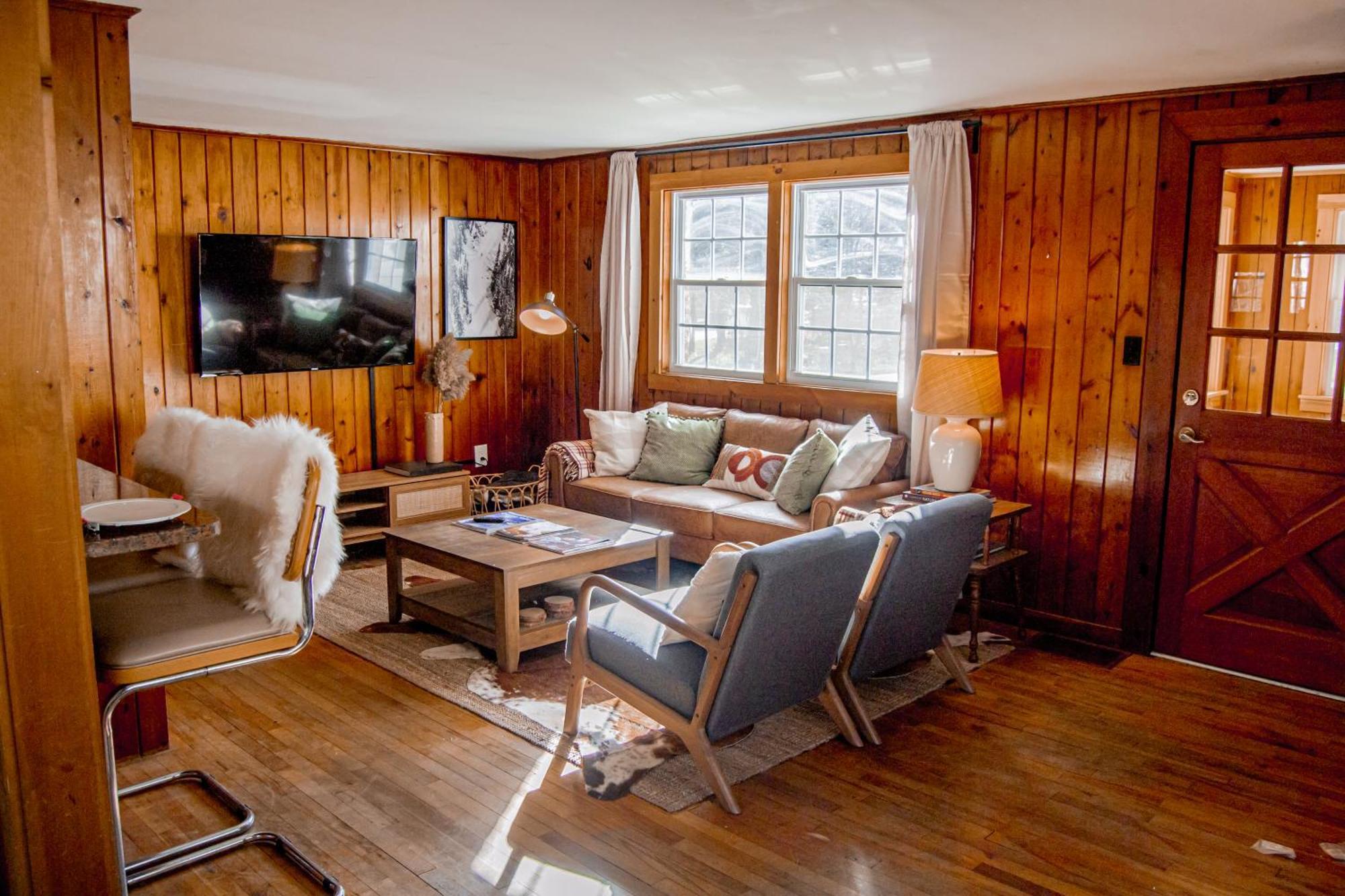 Birch House: Cozy Cabin 5 Min From Okemo Ludlow Luaran gambar
